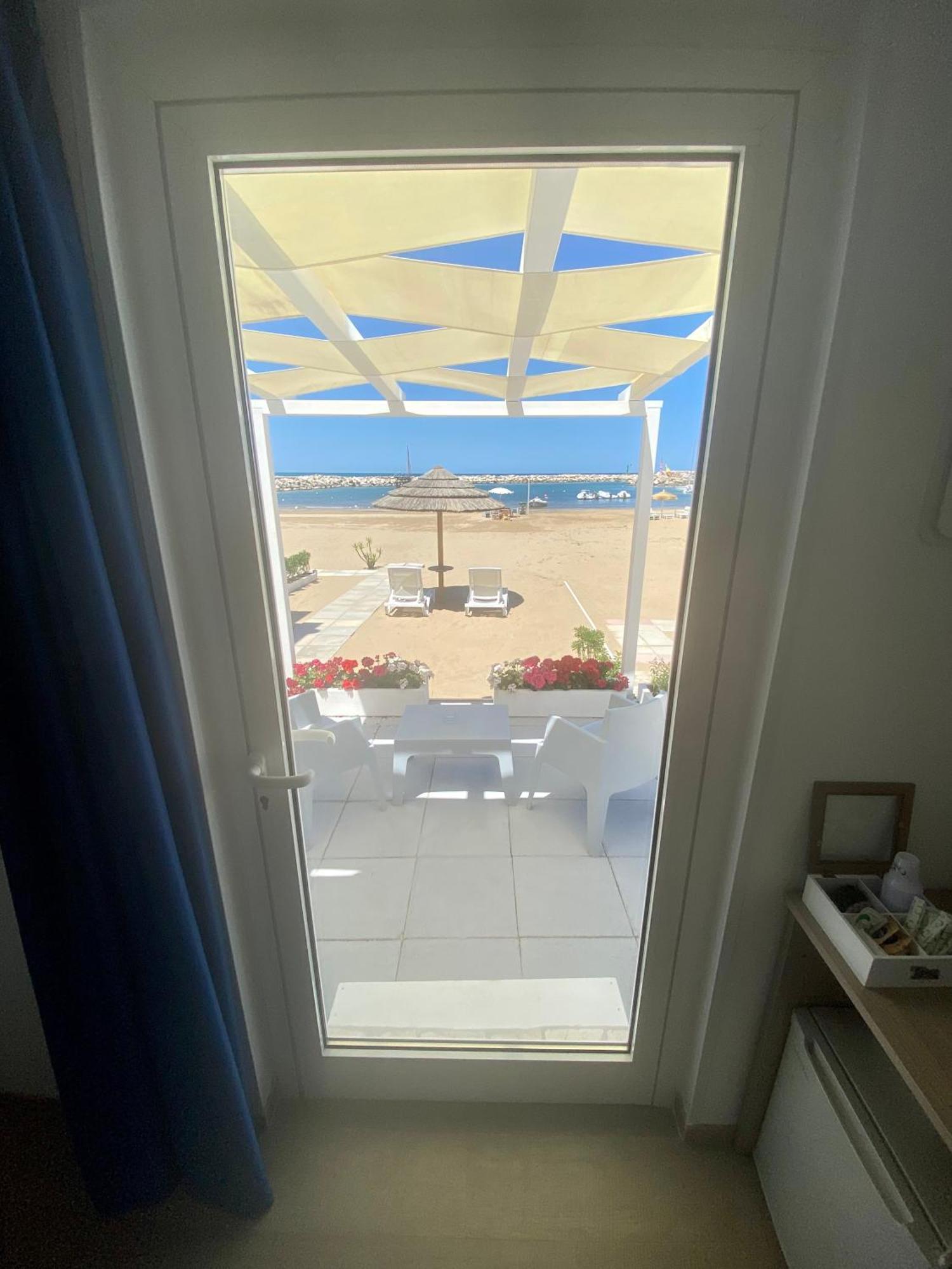 Marina Bay Beach Hotel Peschici Εξωτερικό φωτογραφία