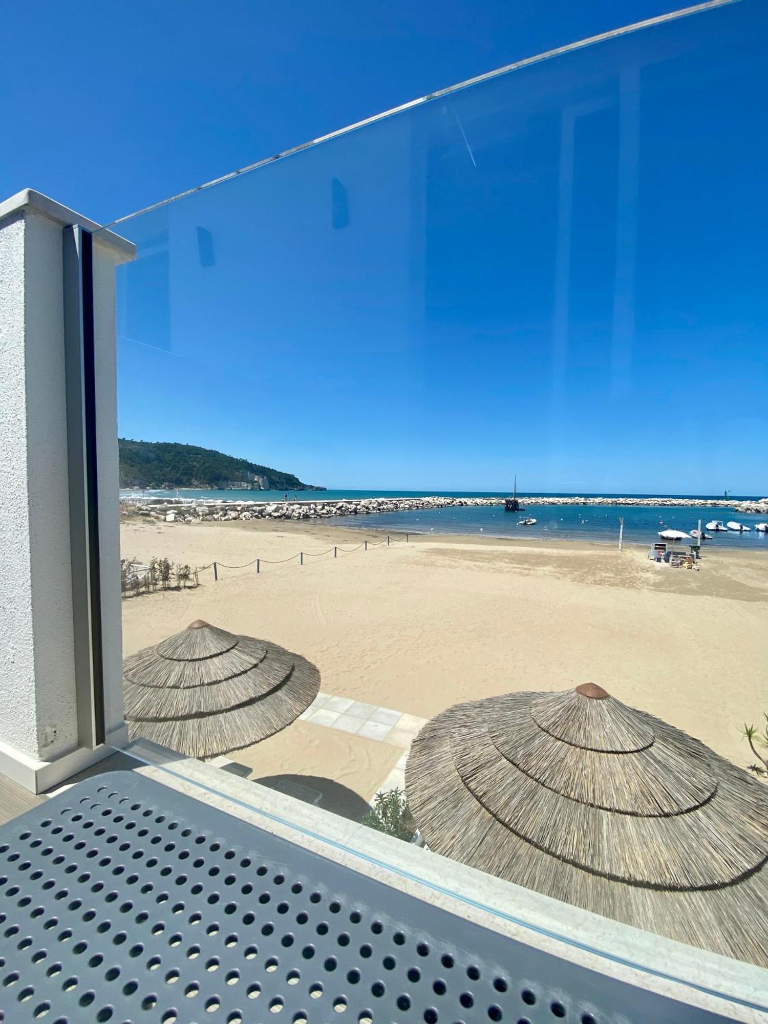 Marina Bay Beach Hotel Peschici Εξωτερικό φωτογραφία