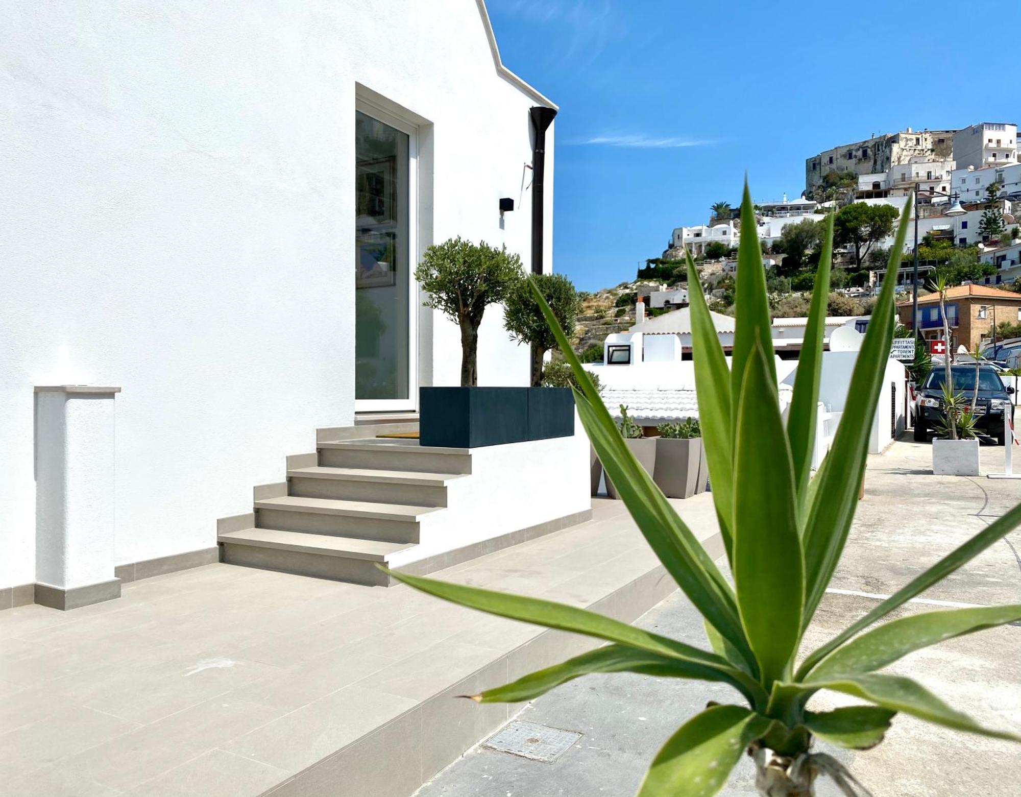 Marina Bay Beach Hotel Peschici Εξωτερικό φωτογραφία