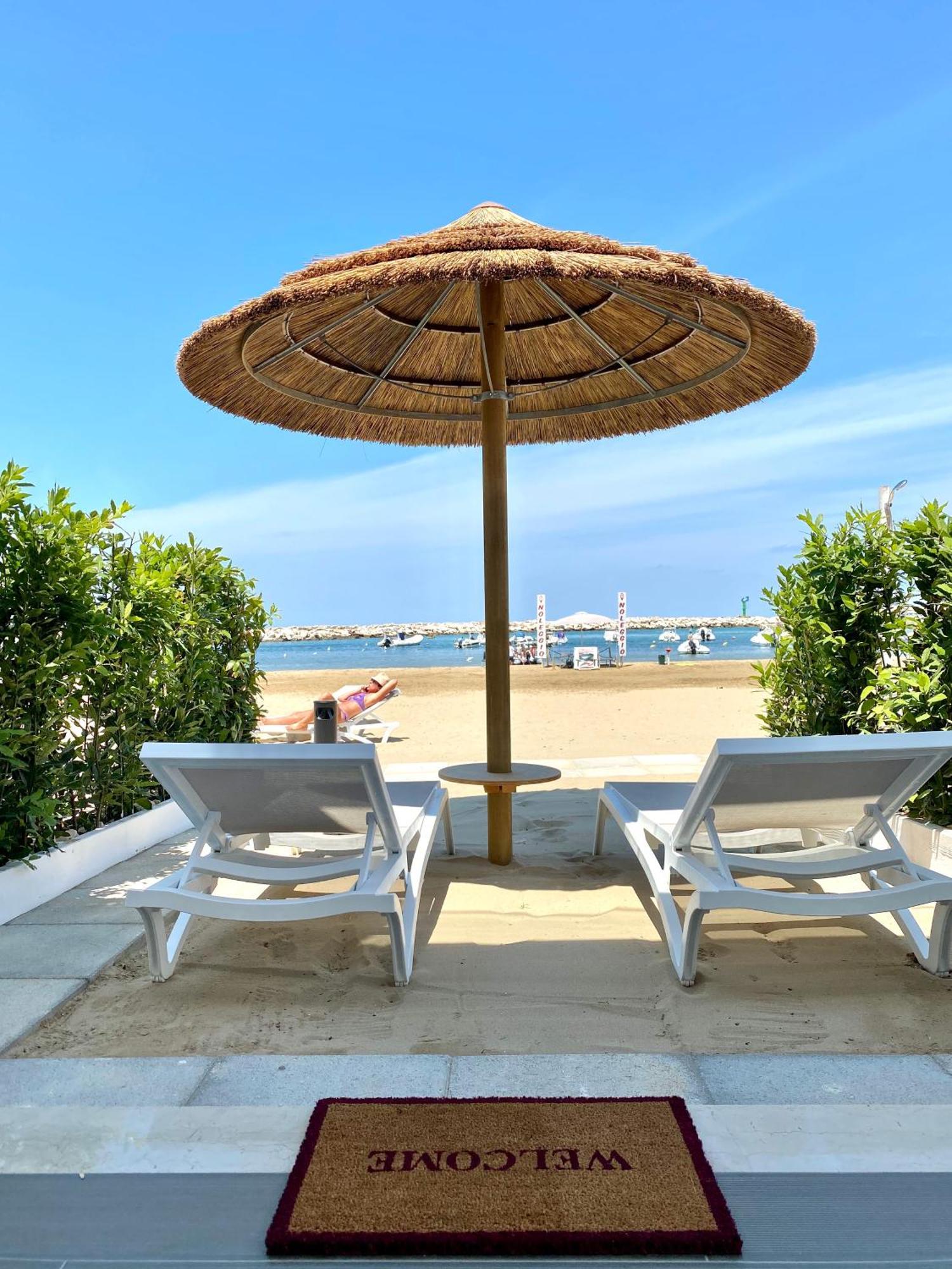 Marina Bay Beach Hotel Peschici Εξωτερικό φωτογραφία
